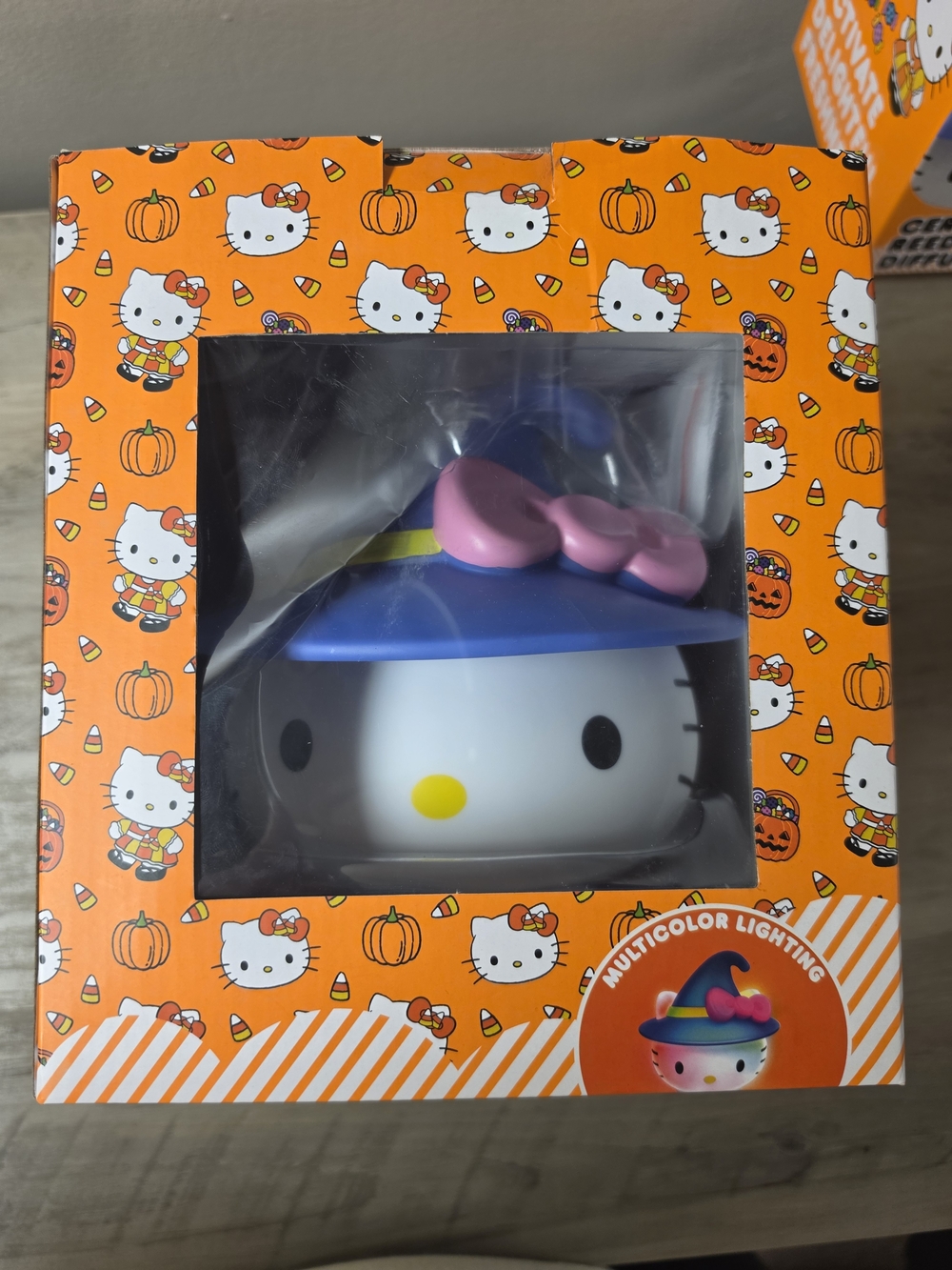 Hello Kitty Ceramic Reed Diffuser And LED Aroma Fan Bundle - Picture 2 of 9